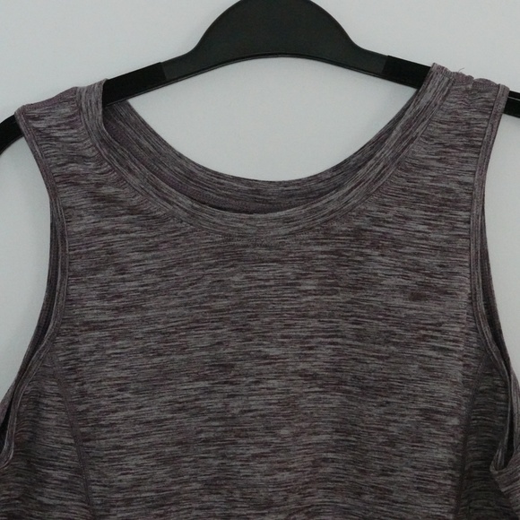 Yogalicious Workout tank top Size M - Picture 3 of 6